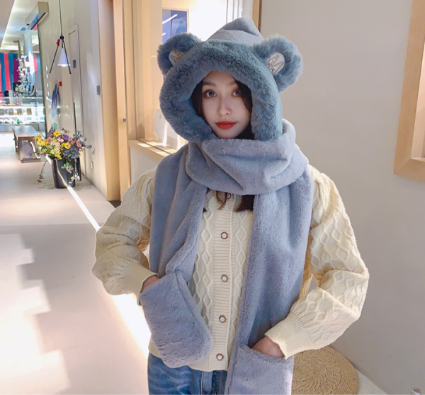 Women's Winter Hats Thickened Plush One-piece Scarf Three Piece Set